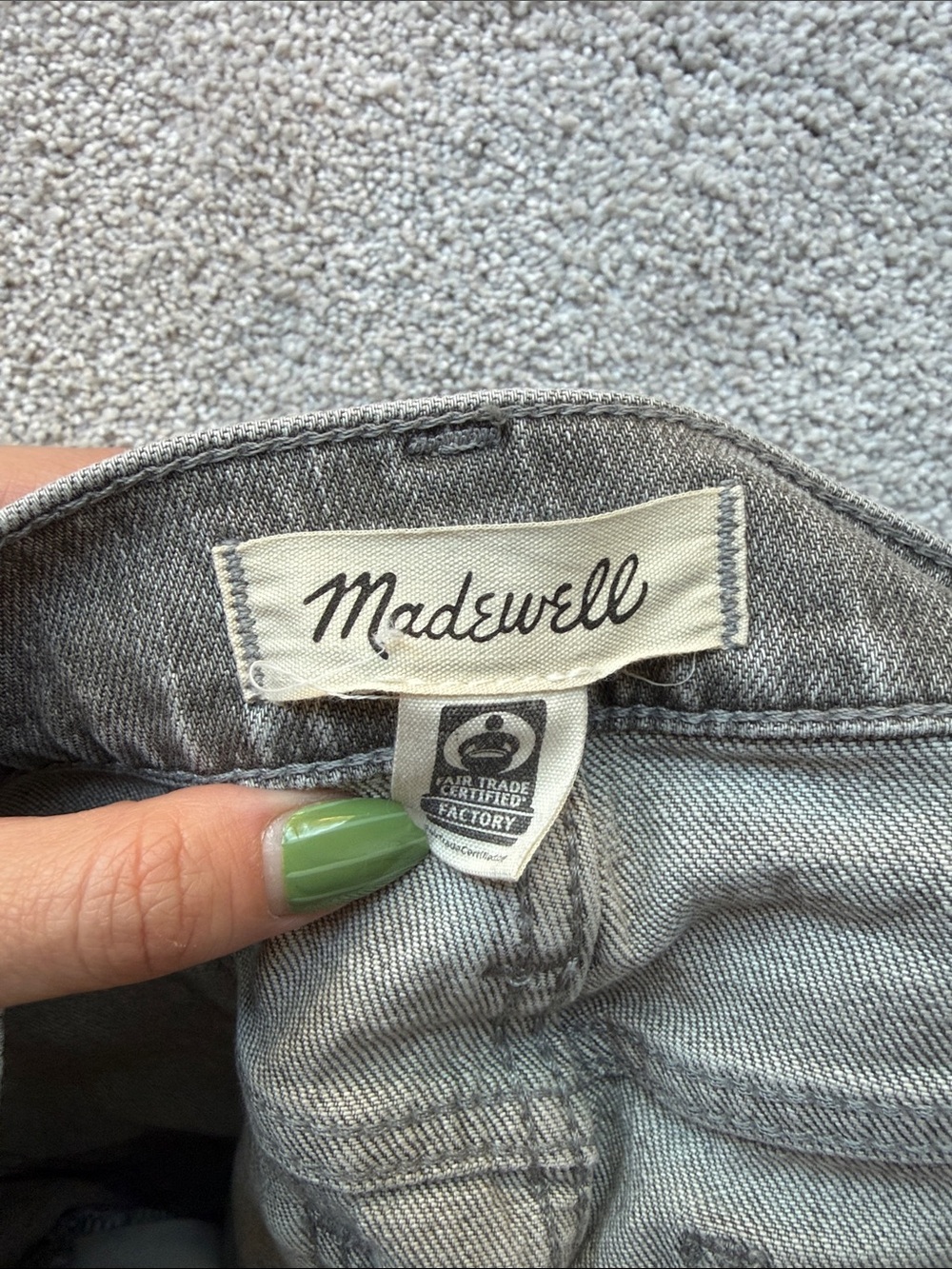 Women's Madewell The Momjean High-Rise Straight Jeans — Gray - Picture 4 of 4